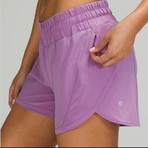 Lululemon athletica Track That short size 6